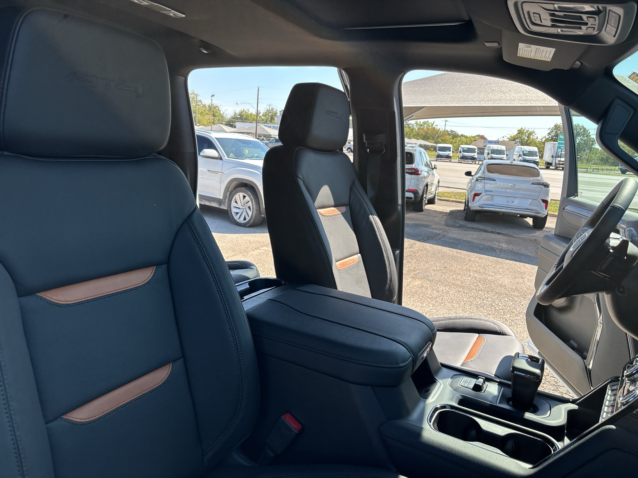 New 2026 GMC Sierra 1500 AT4 w/ AT4 Premium Package AWD/4WD image 15