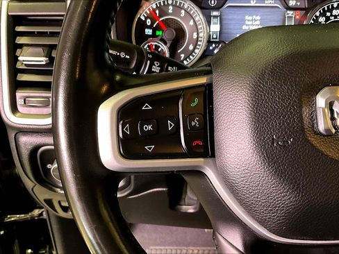 Used 2021 RAM 1500 Big Horn image 12