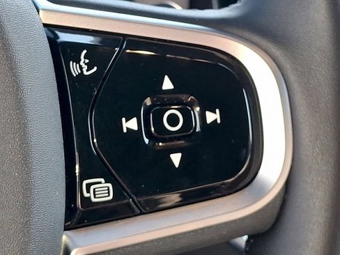 Certified 2026 Volvo XC90 B6 Plus AWD/4WD image 24