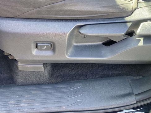 Used 2024 Toyota Tacoma SR image 15