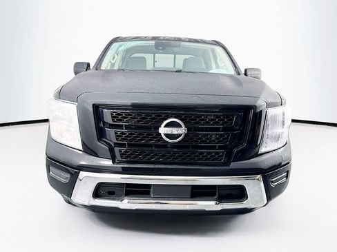 Used 2023 Nissan Titan SV image 2