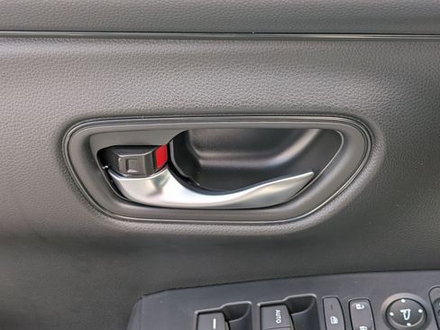 New 2026 Honda HR-V LX image 12
