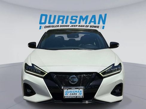 Used 2022 Nissan Maxima SR w/ Sport Mat Group FWD image 6