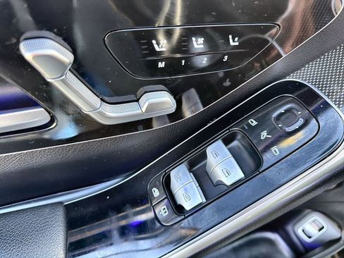 Used 2022 Mercedes-Benz S 580 4MATIC Sedan w/ AMG Line Package image 15