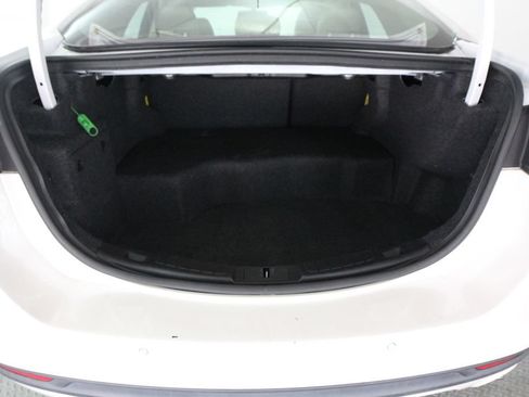 Used 2018 Ford Fusion SE w/ Equipment Group 602A FWD image 33