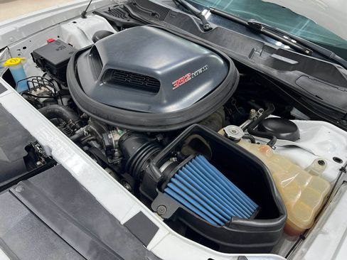 Used 2016 Dodge Challenger R/T Scat Pack RWD image 30