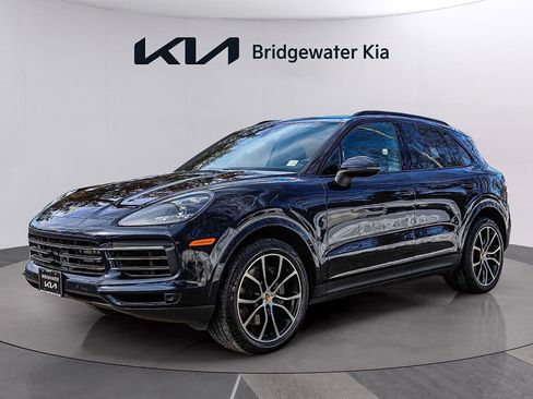 Used 2021 Porsche Cayenne S AWD/4WD image 3