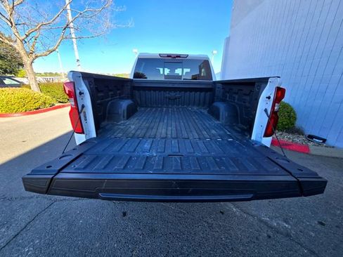 Used 2026 Chevrolet Silverado 1500 ZR2 AWD/4WD image 34