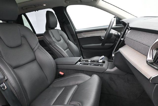 Used 2026 Volvo XC90 B6 Ultra AWD/4WD image 35