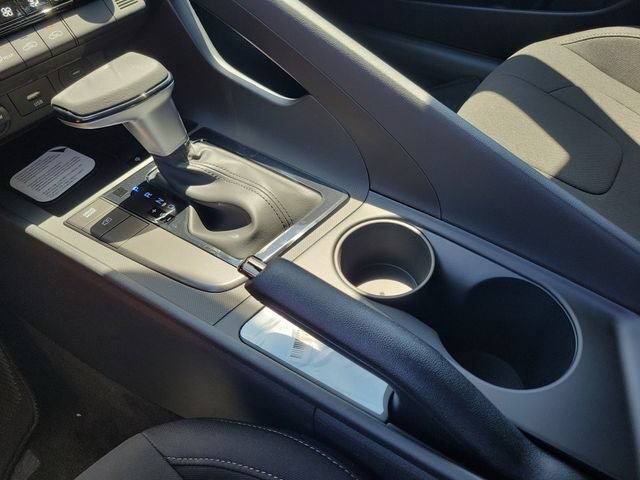 New 2026 Hyundai Elantra Sport FWD image 15