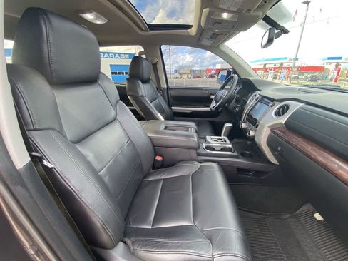 Used 2017 Toyota Tundra Limited w/ Limited Premium Package AWD/4WD image 24