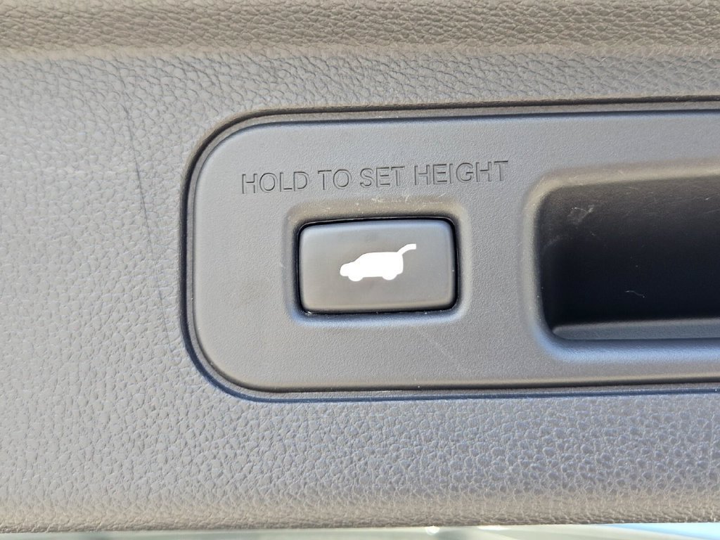 Used 2018 Honda Odyssey Elite image 12