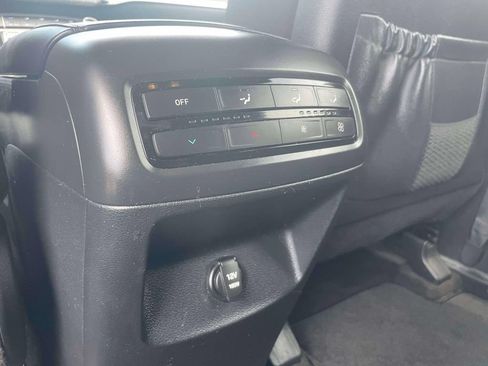 Used 2020 Hyundai Palisade SE FWD image 13