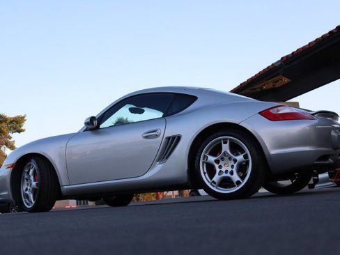 Used 2006 Porsche Cayman S RWD image 17