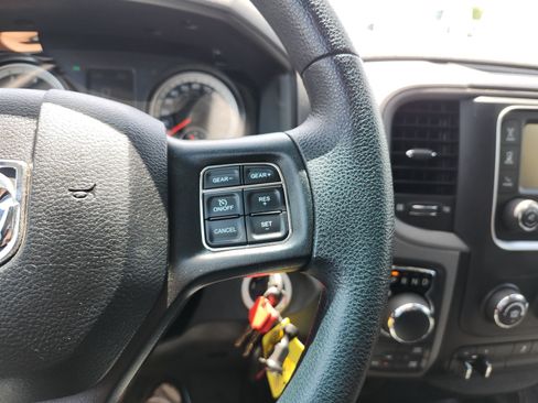 Used 2018 RAM 1500 Tradesman AWD/4WD image 19