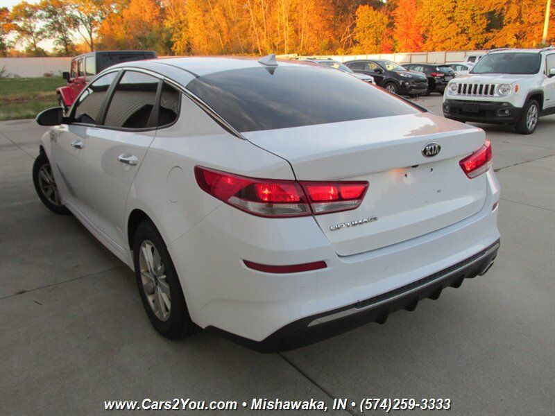 Used 2019 Kia Optima LX FWD image 3