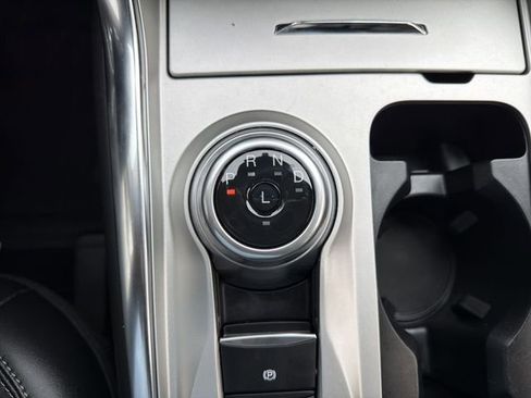 Used 2023 Ford Explorer XLT w/ Equipment Group 202A RWD image 20