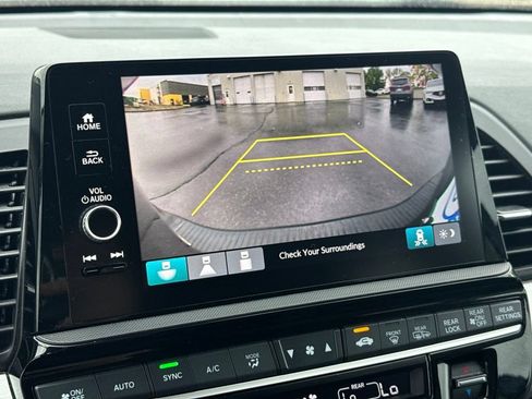Used 2025 Honda Odyssey EX-L image 19