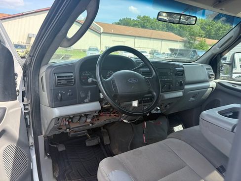 Used 2007 Ford F250 XL AWD/4WD image 11