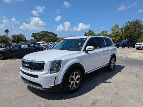 Certified 2022 Kia Telluride EX FWD image 4