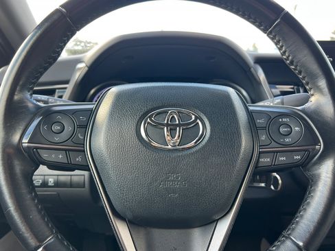 Used 2022 Toyota Camry SE image 34