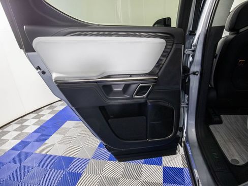 Used 2022 Rivian R1T Adventure AWD/4WD image 15