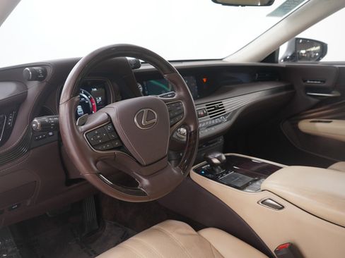Used 2019 Lexus LS 500 AWD w/ Interior Upgrade Package image 27