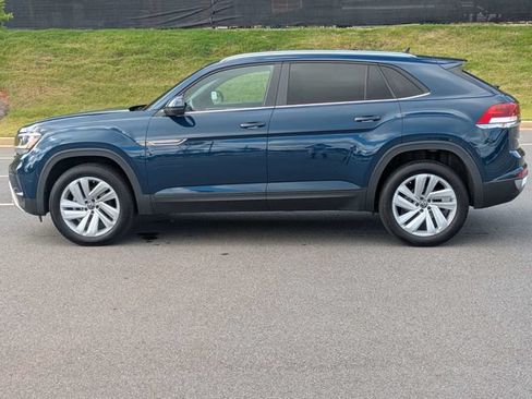 Used 2023 Volkswagen Atlas Cross Sport SE w/ Panoramic Sunroof Package FWD image 7