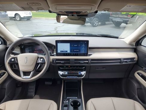 Certified 2024 Lincoln Corsair AWD w/ Equipment Group 101A image 21