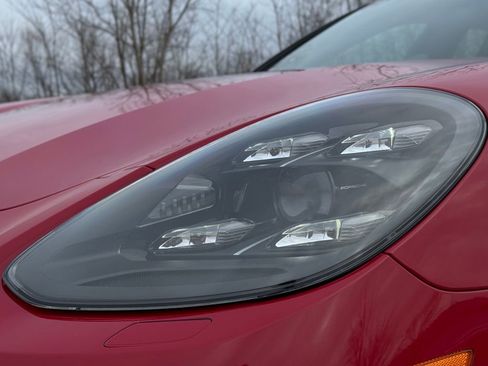 Certified 2019 Porsche Panamera GTS image 12