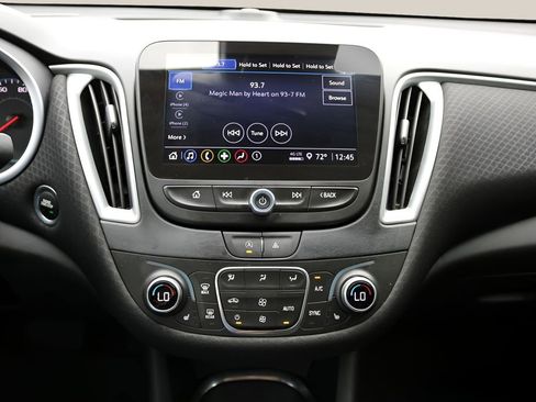 Used 2024 Chevrolet Malibu LT FWD image 20