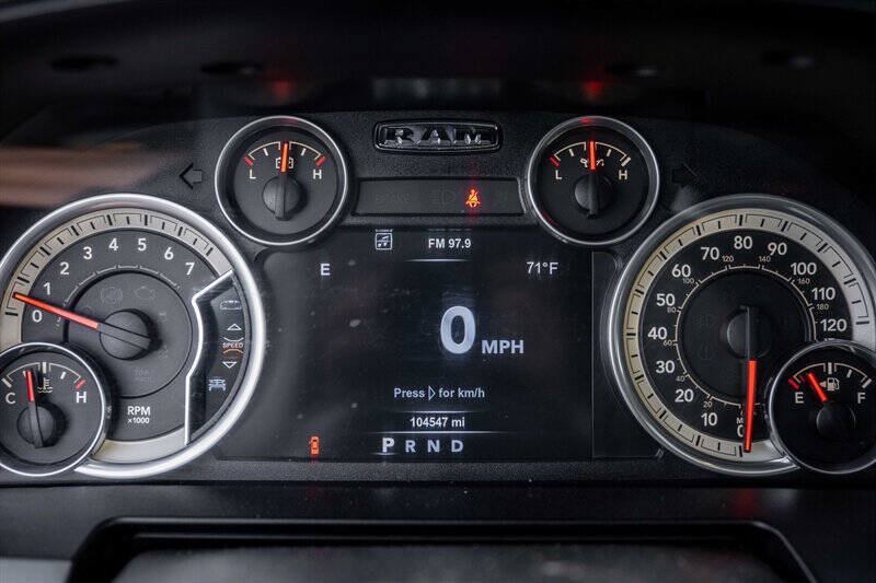 Used 2015 RAM 1500 Laramie w/ Convenience Group AWD/4WD image 13
