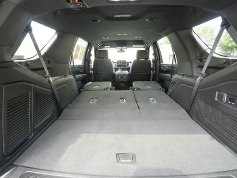 Used 2022 GMC Yukon SLT w/ SLT Luxury Package AWD/4WD image 27
