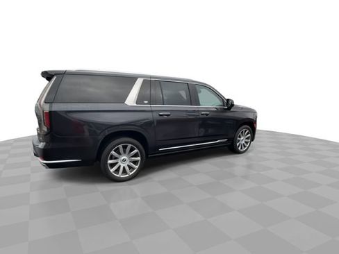 Used 2022 Cadillac Escalade ESV Premium Luxury Platinum w/ Heavy-Duty Trailer Package image 8