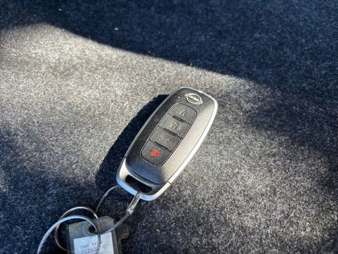 Used 2025 Nissan Sentra SV FWD image 20