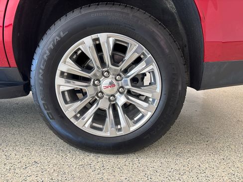 Used 2024 GMC Yukon Denali w/ LPO, Floor Liner Package image 9