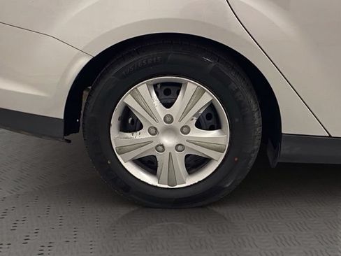 Used 2014 Ford Focus S FWD image 39