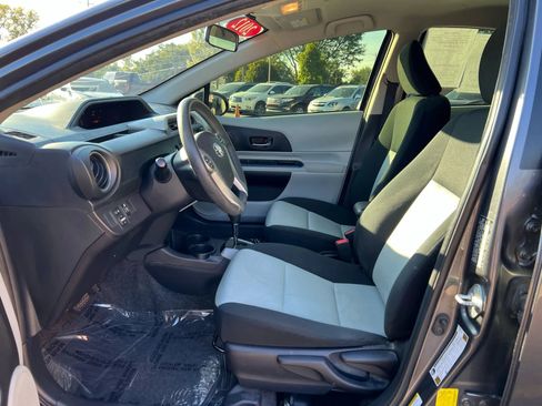 Used 2012 Toyota Prius C Three image 15