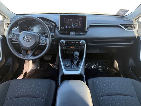 Used 2023 Toyota RAV4 Hybrid Woodland image 10