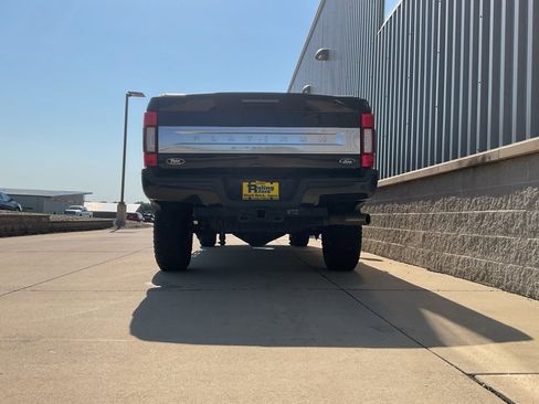 Used 2021 Ford F350 Platinum w/ Tremor Off-Road Package image 5