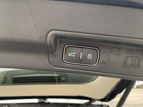 Used 2026 Ford Explorer Active image 11