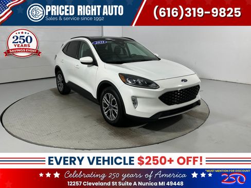 Used 2021 Ford Escape SEL w/ Technology Package AWD/4WD image 1