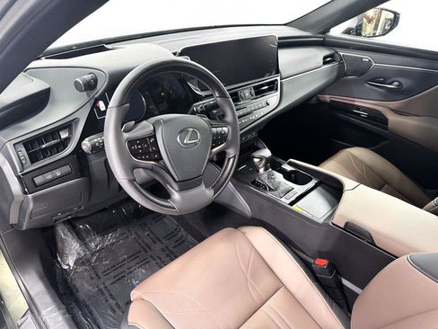 New 2025 Lexus ES 350 w/ Luxury Package image 5