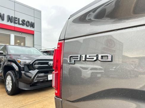 Used 2017 Ford F150 XLT w/ Equipment Group 302A Luxury AWD/4WD image 10