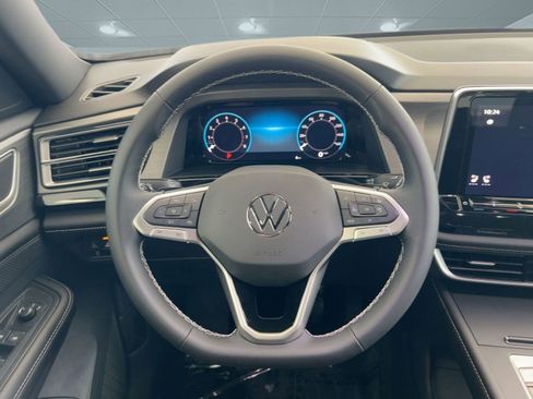 New 2026 Volkswagen Atlas Cross Sport SE image 17