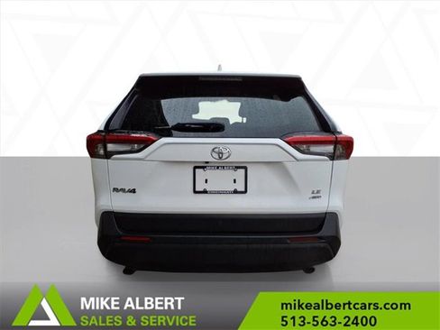 Used 2020 Toyota RAV4 LE image 6