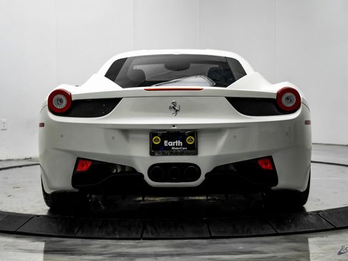 Used 2015 Ferrari 458 Italia Coupe image 12