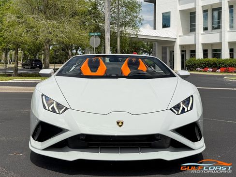 Used 2021 Lamborghini Huracan EVO RWD image 7
