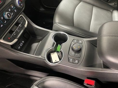 Used 2023 GMC Terrain SLT w/ LPO, Floor Liner Package image 17