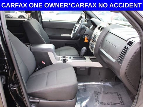 Used 2010 Ford Escape XLT image 17